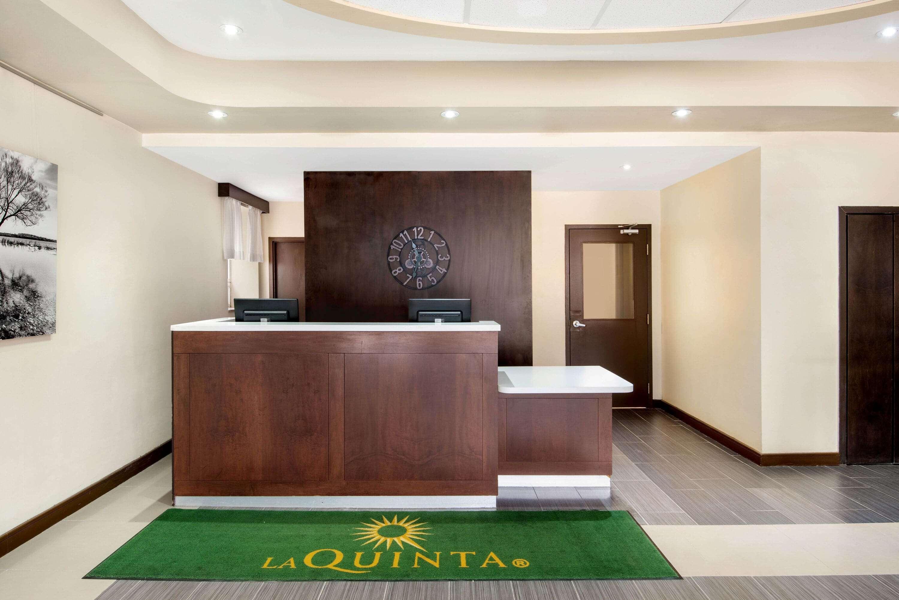 La Quinta By Wyndham Oshawa Ξενοδοχείο Εξωτερικό φωτογραφία